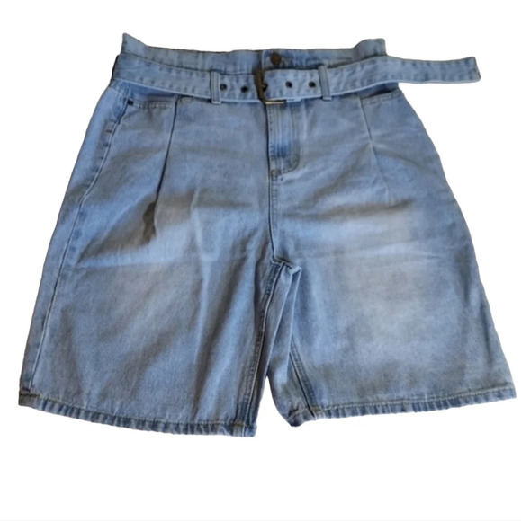 JustFab High Rise Denim‎ Shorts with wide belt - Picture 1 of 8